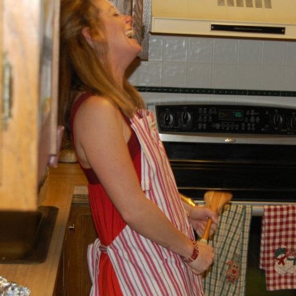 Meet your Posher, Nicki - Picture 3 of 4